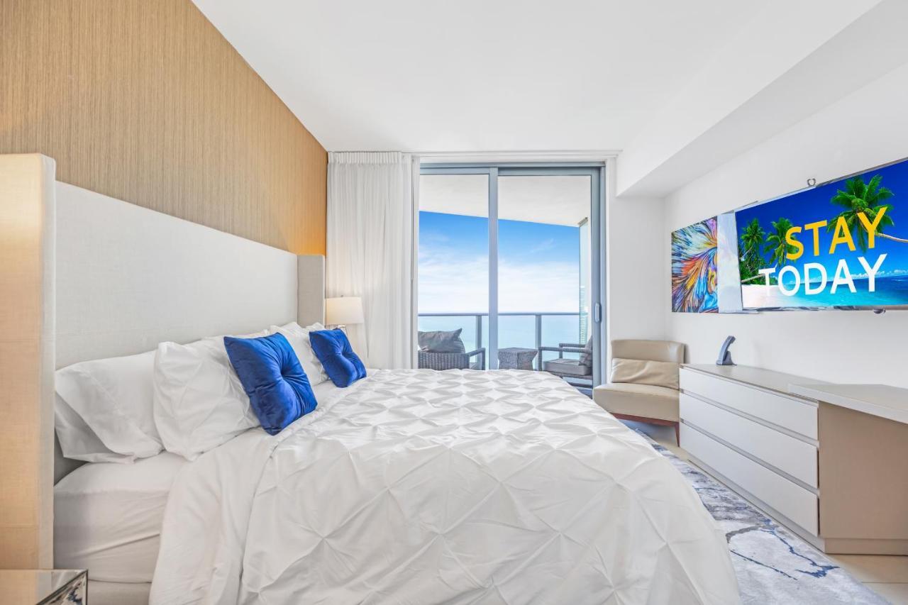 The Ultimate Resort - Beachfront 2 Bedroom Apartment With Direct Ocean View, Rooftop Pool, Hot Tub And Gym Hollywood Exterior foto
