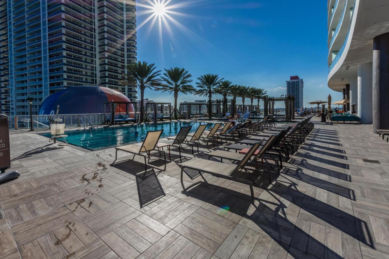The Ultimate Resort - Beachfront 2 Bedroom Apartment With Direct Ocean View, Rooftop Pool, Hot Tub And Gym Hollywood Exterior foto